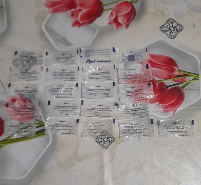 21 cartigli Perugina