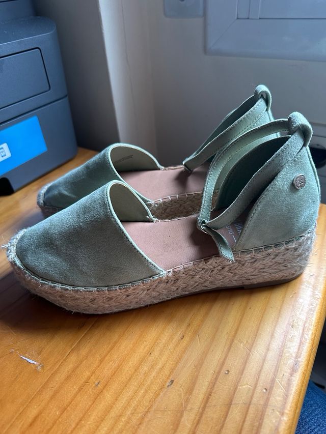 Sandalias planas verdes - talla 38