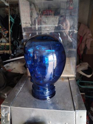 Teschio blu in vetro