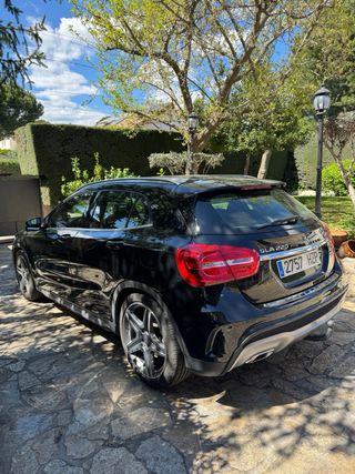 Mercedes-Benz GLA 2014