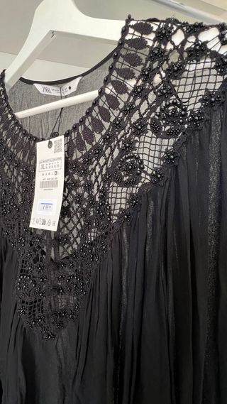 Blusa negra Zara XS- pedreria