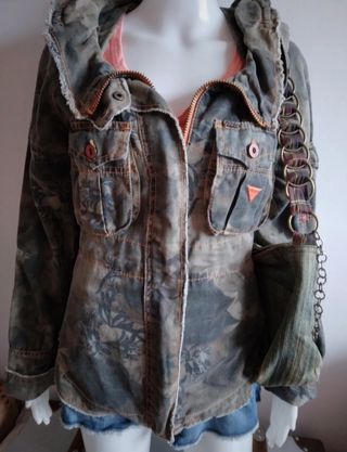 Chaqueta militar Guess talla S