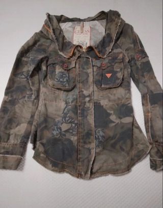 Chaqueta militar Guess talla S