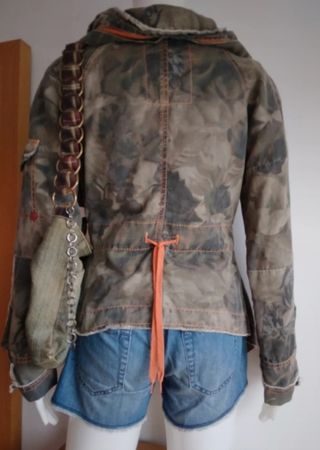 Chaqueta militar Guess talla S