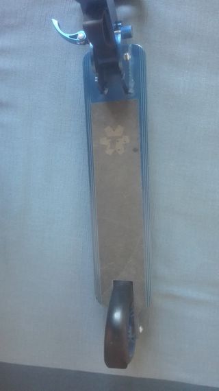 Patinete para niños Tijuana color azul y negro