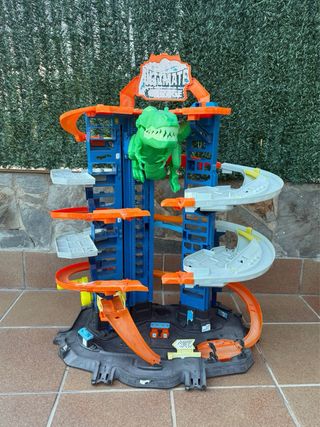 Parking grande Hot Wheels dinosaurio 1m. Barato!!