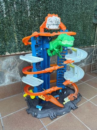 Parking grande Hot Wheels dinosaurio 1m. Barato!!