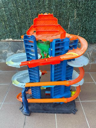Parking grande Hot Wheels dinosaurio 1m. Barato!!