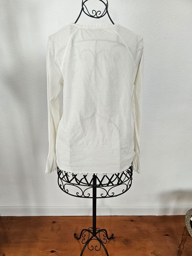 Blusa a estrenar  talla 38 , S en la etiqueta