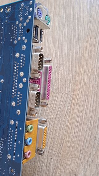 Gigabyte GA7VA REV 1.0