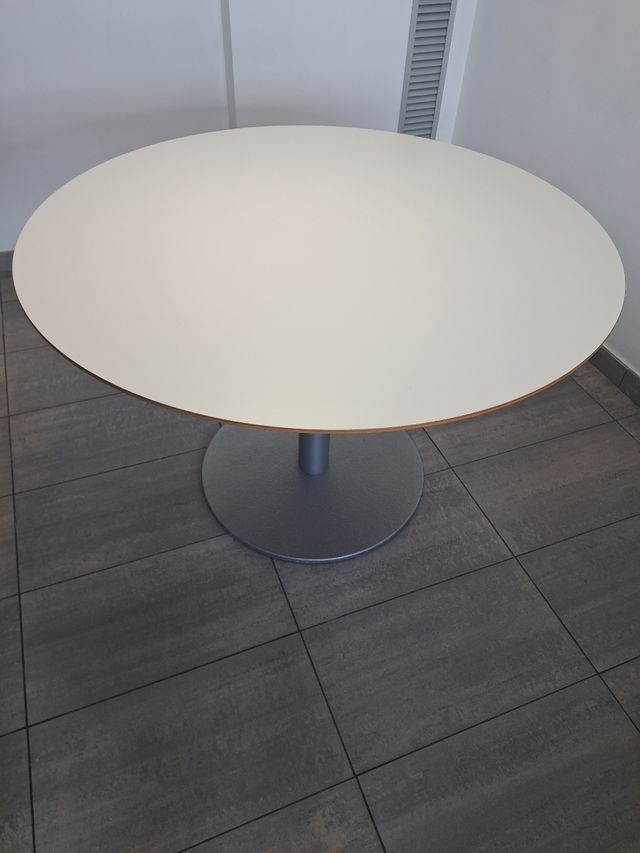 Mesa IKEA BILLSTA en venta