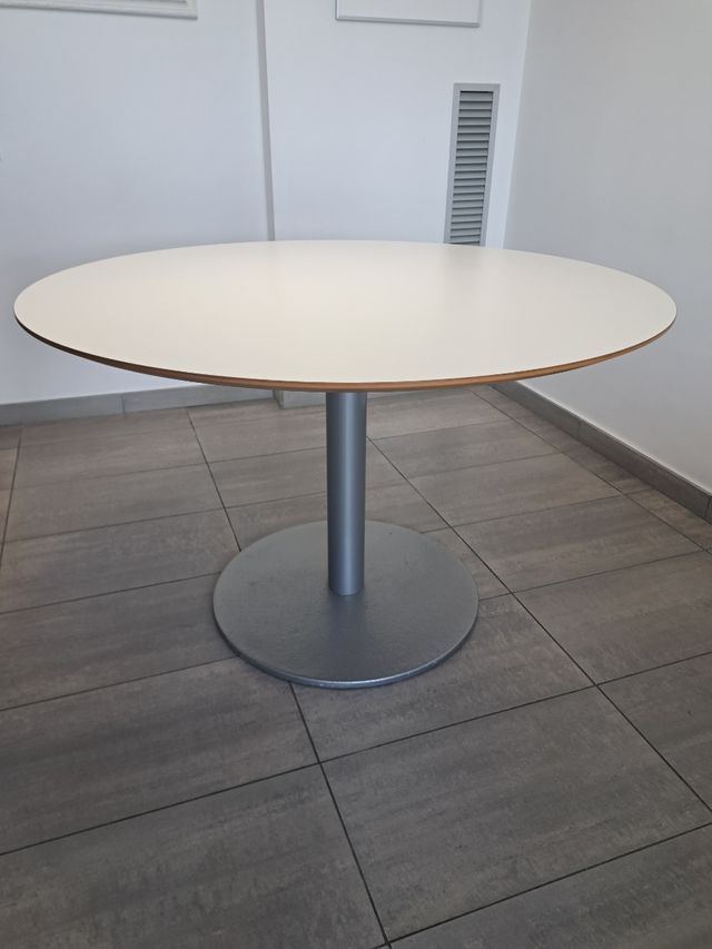 Mesa IKEA BILLSTA en venta