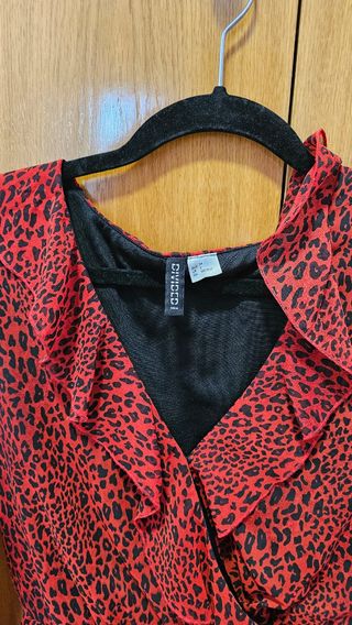 Vestido rojo animal print