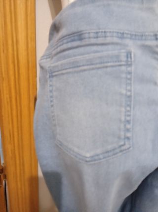 Vaqueros elásticos azules
