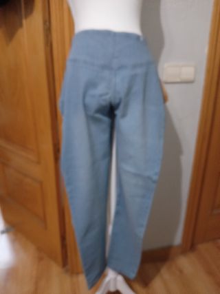 Vaqueros elásticos azules