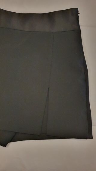 Falda pantalón negra Zara