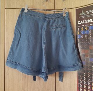 Pantalon corto. Talla S, Marca Equipage. 