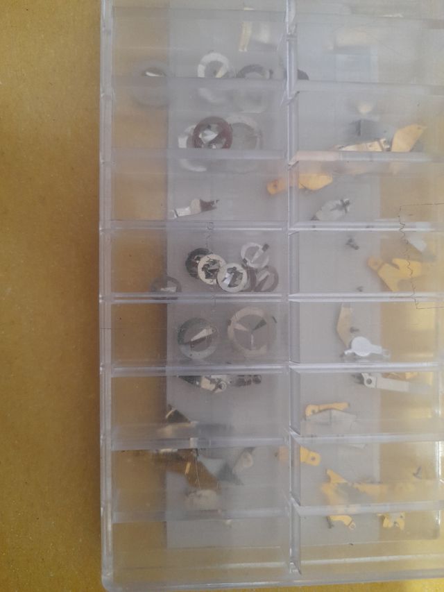 Ricambi Orologi ...50+ pezzi . Swiss made