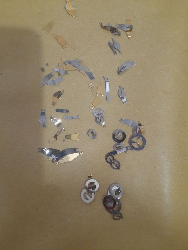 Ricambi Orologi ...50+ pezzi . Swiss made