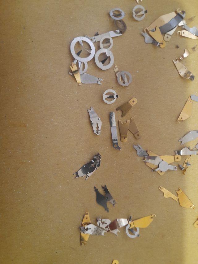 Ricambi Orologi ...50+ pezzi . Swiss made