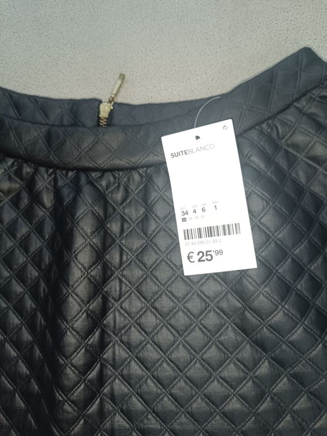 Falda negra SUITERBLANCO - Talla 4
