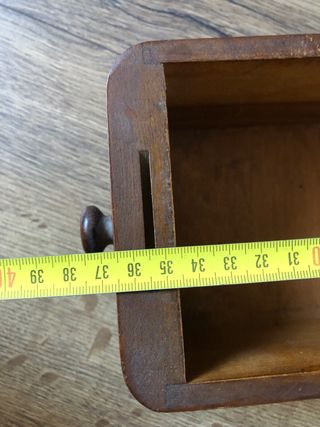 Cajón antiguo de madera