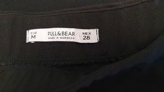 Falda negra volantes