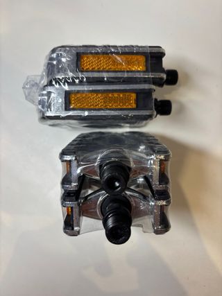 Pedales Metal NUEVOS de bicicleta 