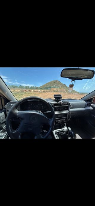 Opel Frontera 2.2 115cv