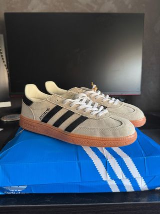 Adidas Spezial Beige - Talla 39