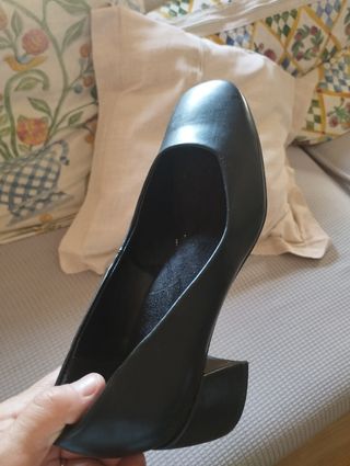 Zapatos de tacón ancho