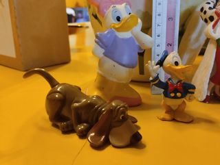 disney statuine in plastica