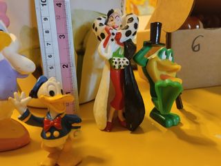 disney statuine in plastica
