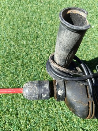 Taladro con accesorio de amasar