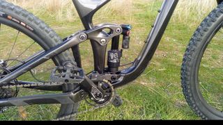 Bicicleta MTB Enduro Giant Reign Advanced Pro 1