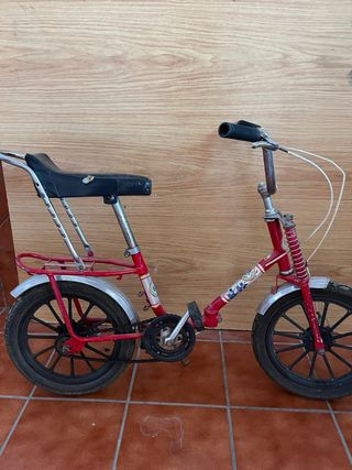 Bicicleta BH clásica roja