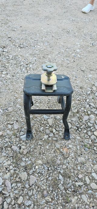 Soporte rueda opel frontera