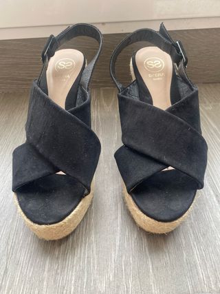 Sandalias cuña Sfera negras
