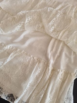 Falda encaje blanca