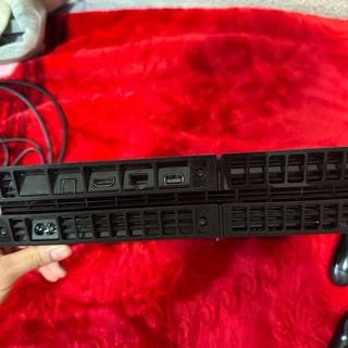 PS4 (PlayStation 4) + 2 mandos