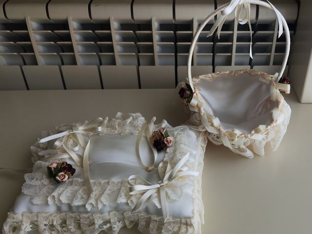 Cojín y cesta arras boda - beige