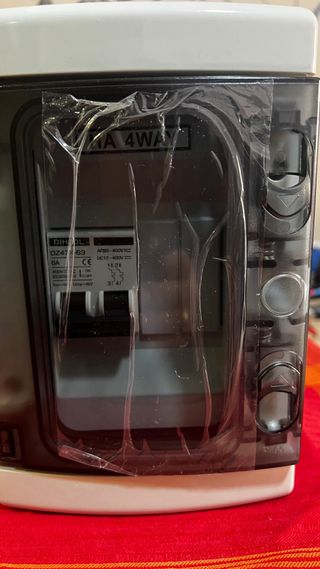 Caja distribución 4 vías IP65