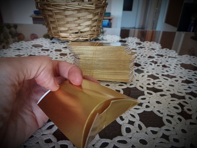 Cajitas regalo doradas