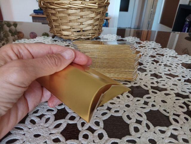 Cajitas regalo doradas