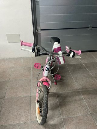 Bicicletta per bambina 16 pollici btwin in ottime condizioni