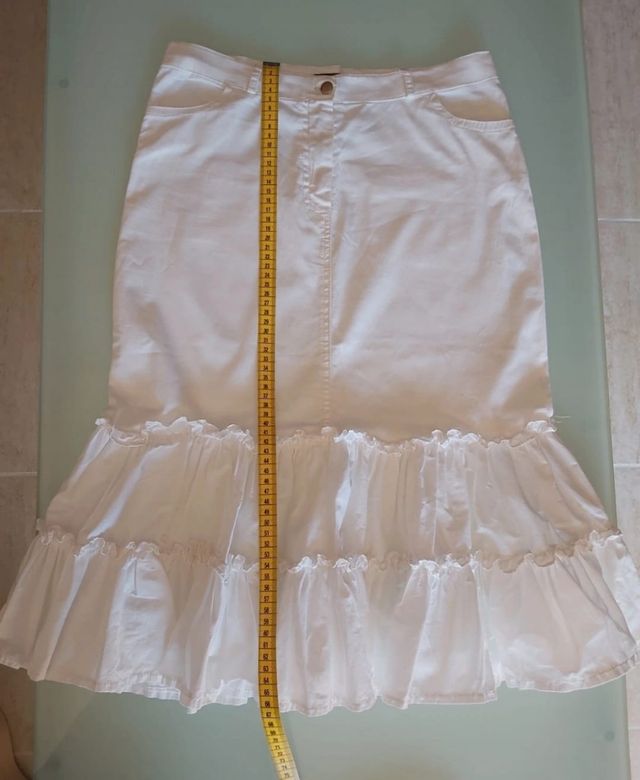 Falta blanca de bolantes perfecto estado