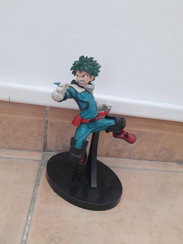 Funkos y figuras variadas.Escucho ofertas.