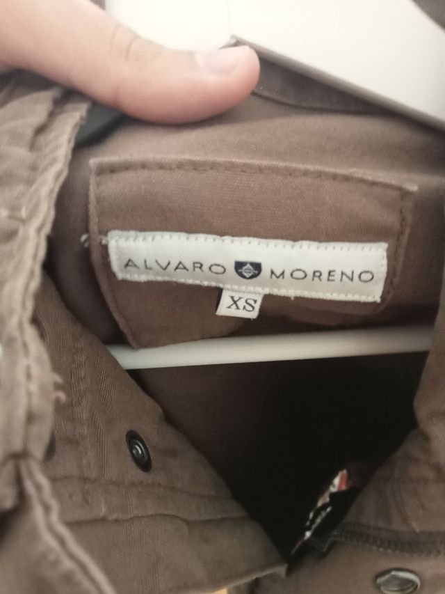 Chaqueta militar marrón Álvaro Moreno