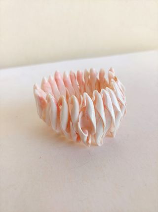 Bracciale con conchiglie rosa nuovo