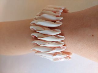 Bracciale con conchiglie rosa nuovo